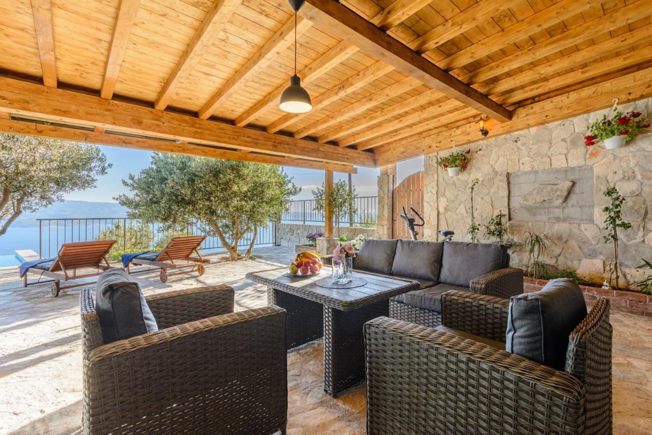 Villa Secluded Paradise Omis Ngoại thất bức ảnh