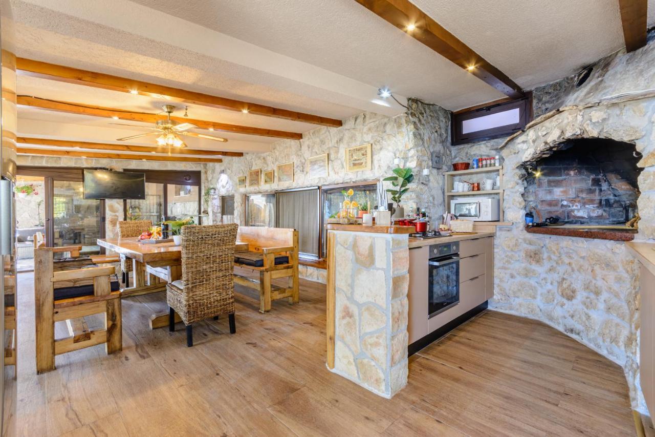 Villa Secluded Paradise Omis Ngoại thất bức ảnh