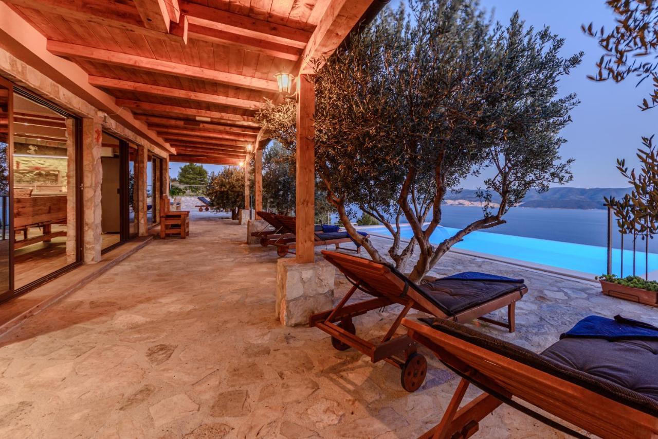 Villa Secluded Paradise Omis Ngoại thất bức ảnh