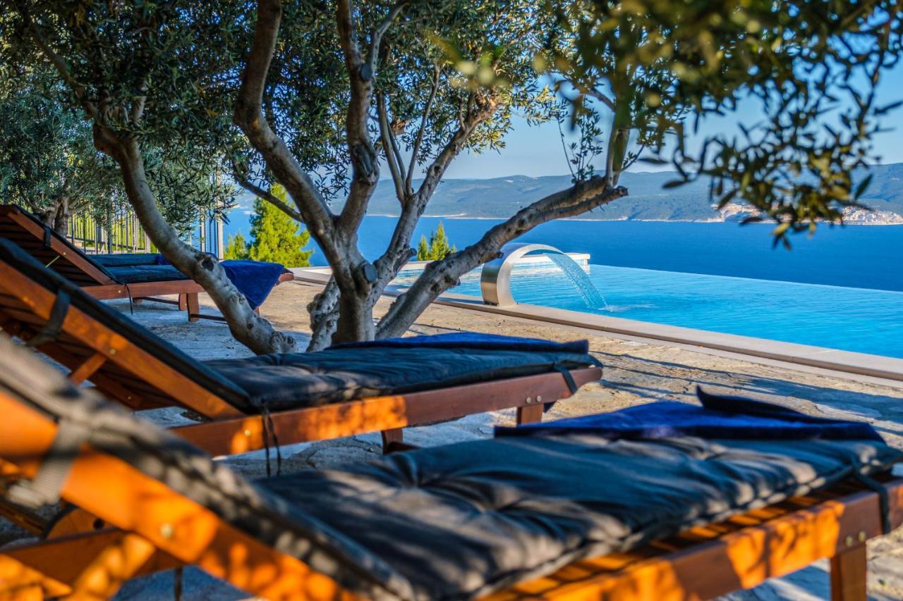 Villa Secluded Paradise Omis Ngoại thất bức ảnh